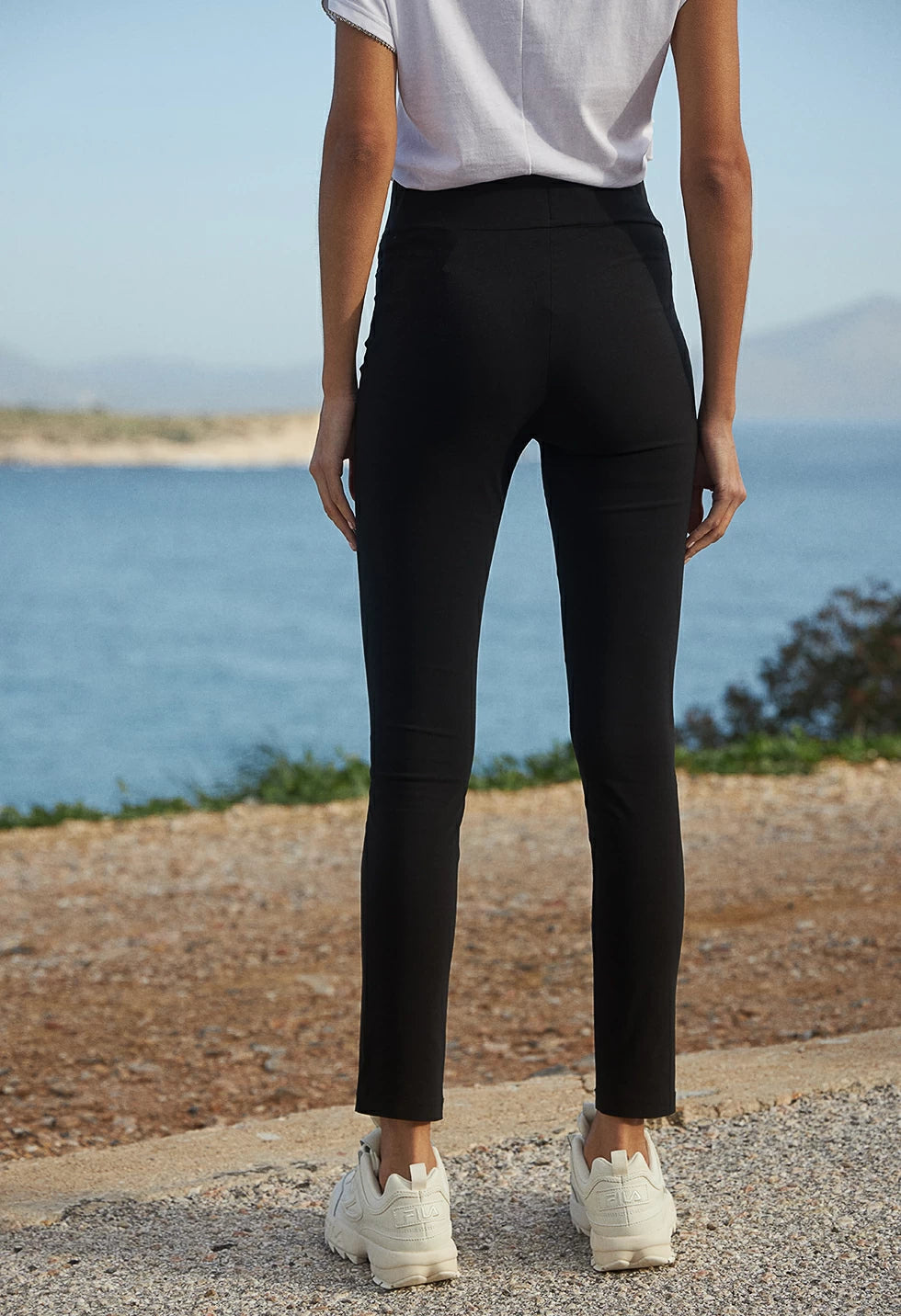 Desiree Κολάν με μπάσκα μαύρο