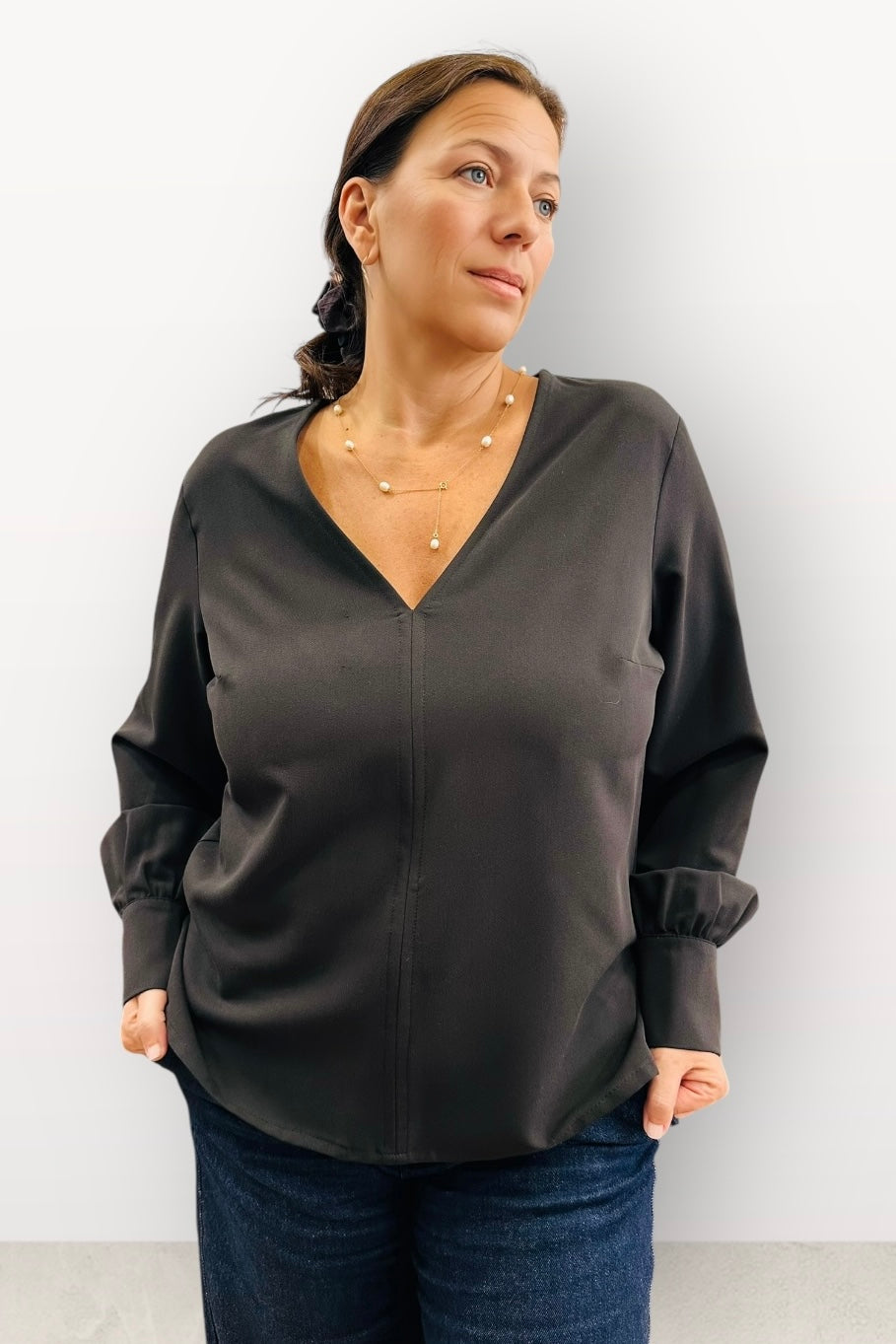 Feel Cute - Πουκάμισο V-Λαιμόκοψη με Μεγάλη Μανσέτα Μαύρο