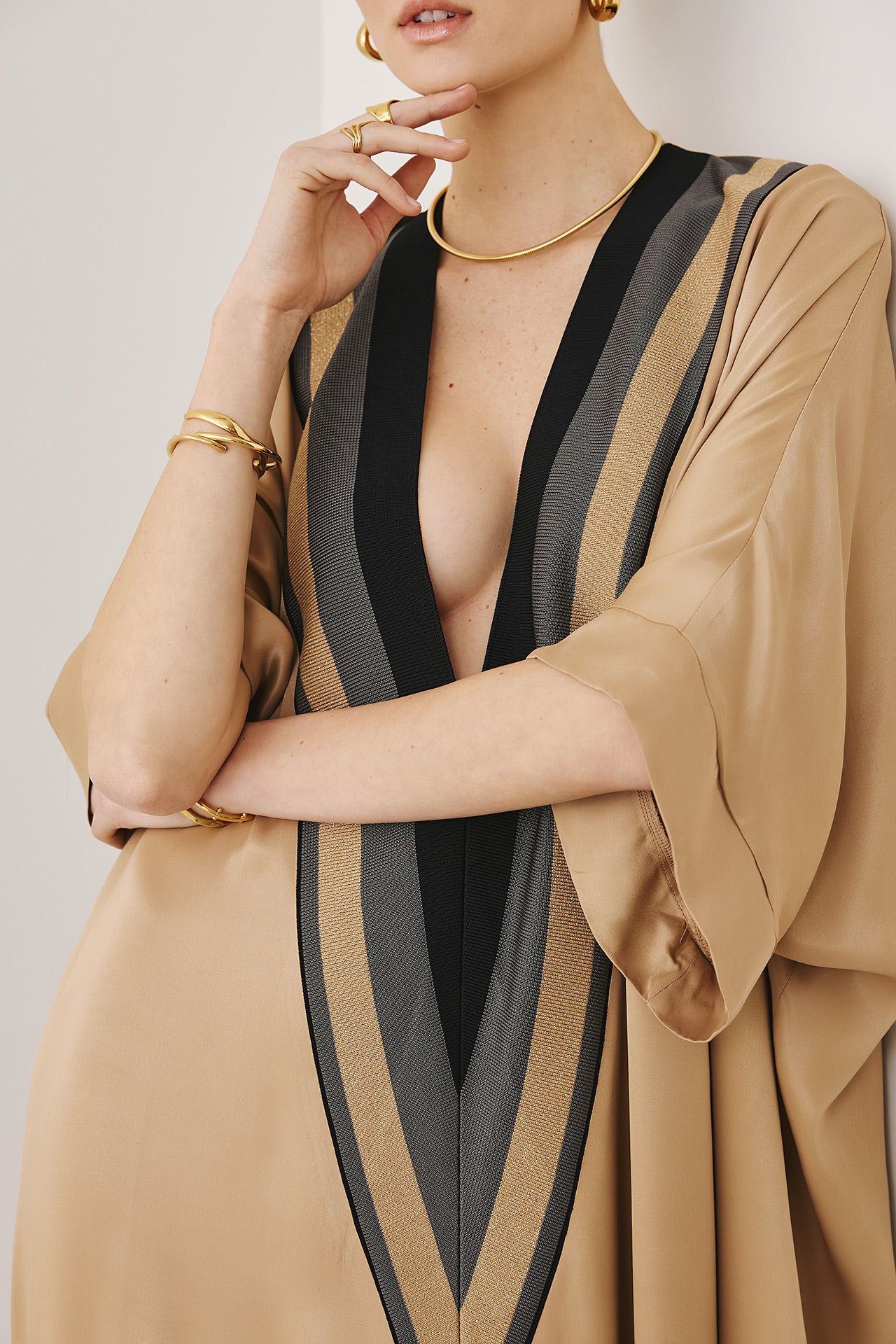 Figaro - Φόρεμα - Τουνίκ σε Καμελ ή Μαύρο με V