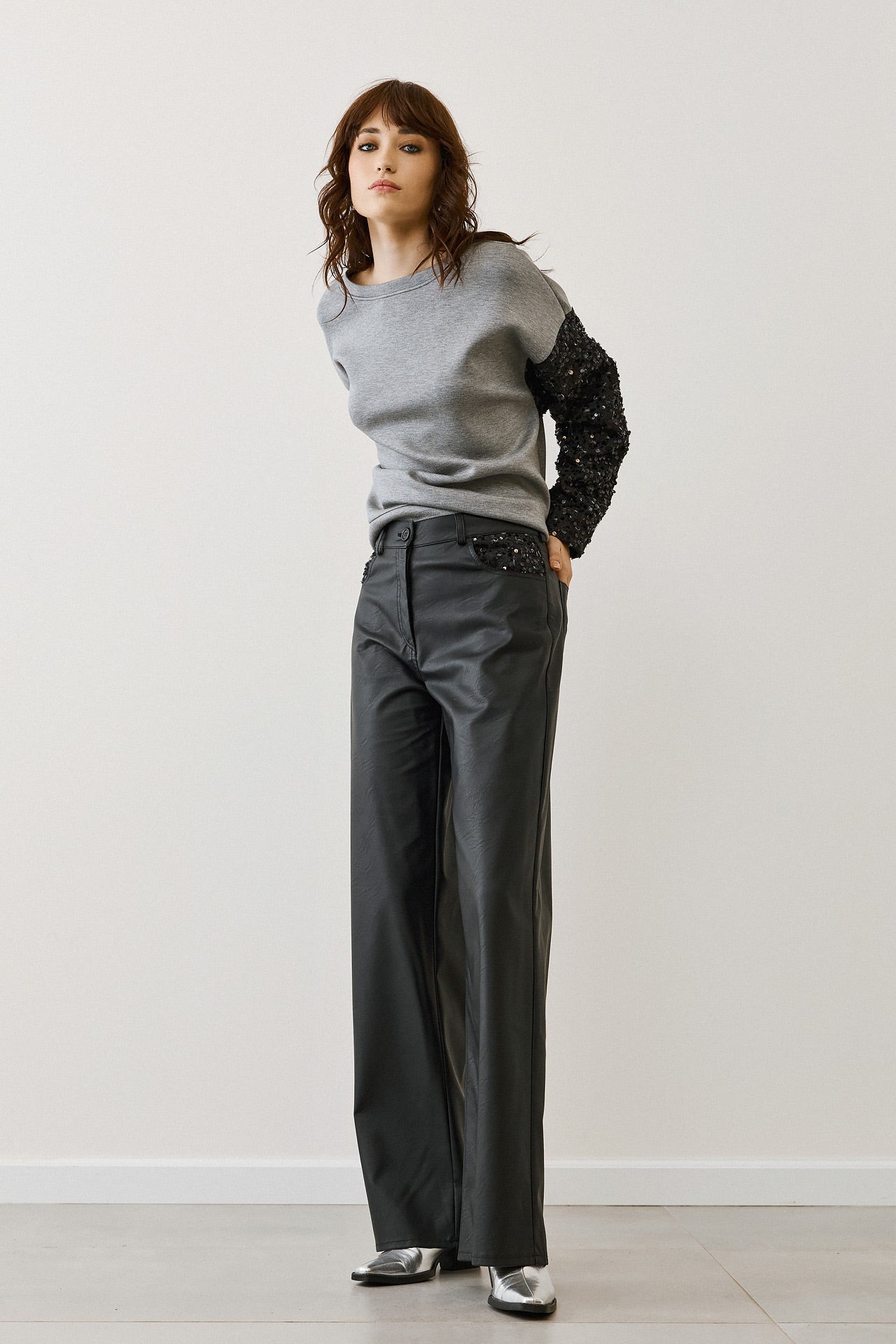 Eighty2 by Figaro - Φούτερ με Τζιν Μανίκια, Παγιέτες και Διακοσμητικά Κουμπιά