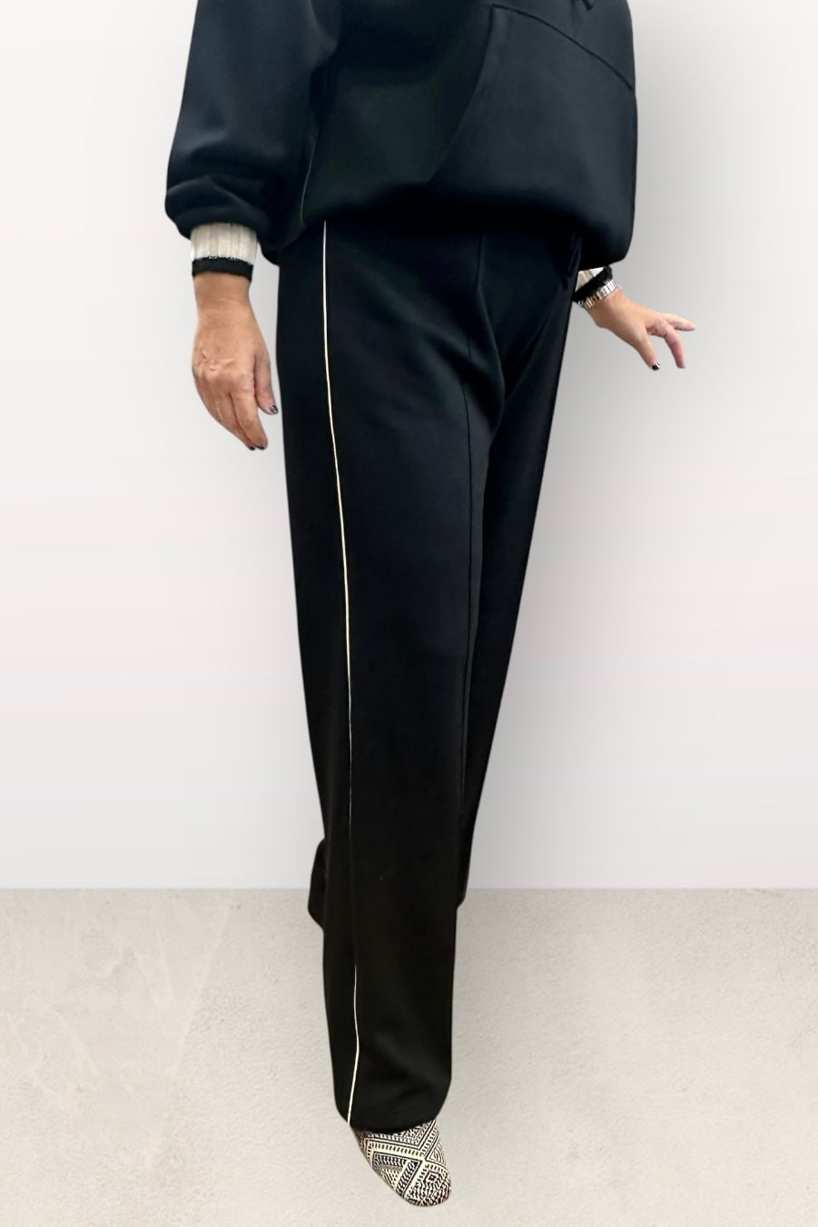 Eighty2 by Figaro - Φαρδιά Παντελόνα με Λάστιχο & Λευκή Ρίγα στο Πλάι