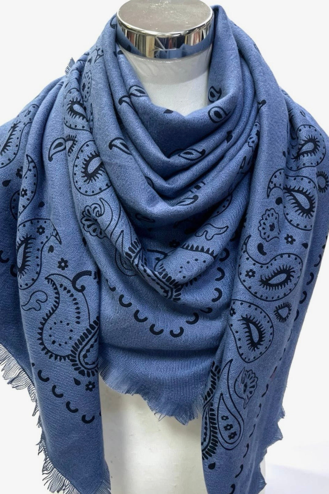 Lineta - Μεγάλο Τετράγωνο Μαντήλι Blue Bandana 135x135cm