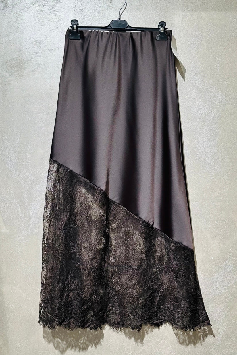 Charizma - Σατέν Μακριά Φούστα με Δαντέλα Διαγώνια στο Τελείωμα Καφέ