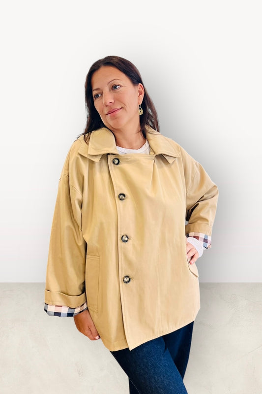 Gioya & Co - Καμπαρντίνα Κοντή με Καρό Λεπτομέρειες