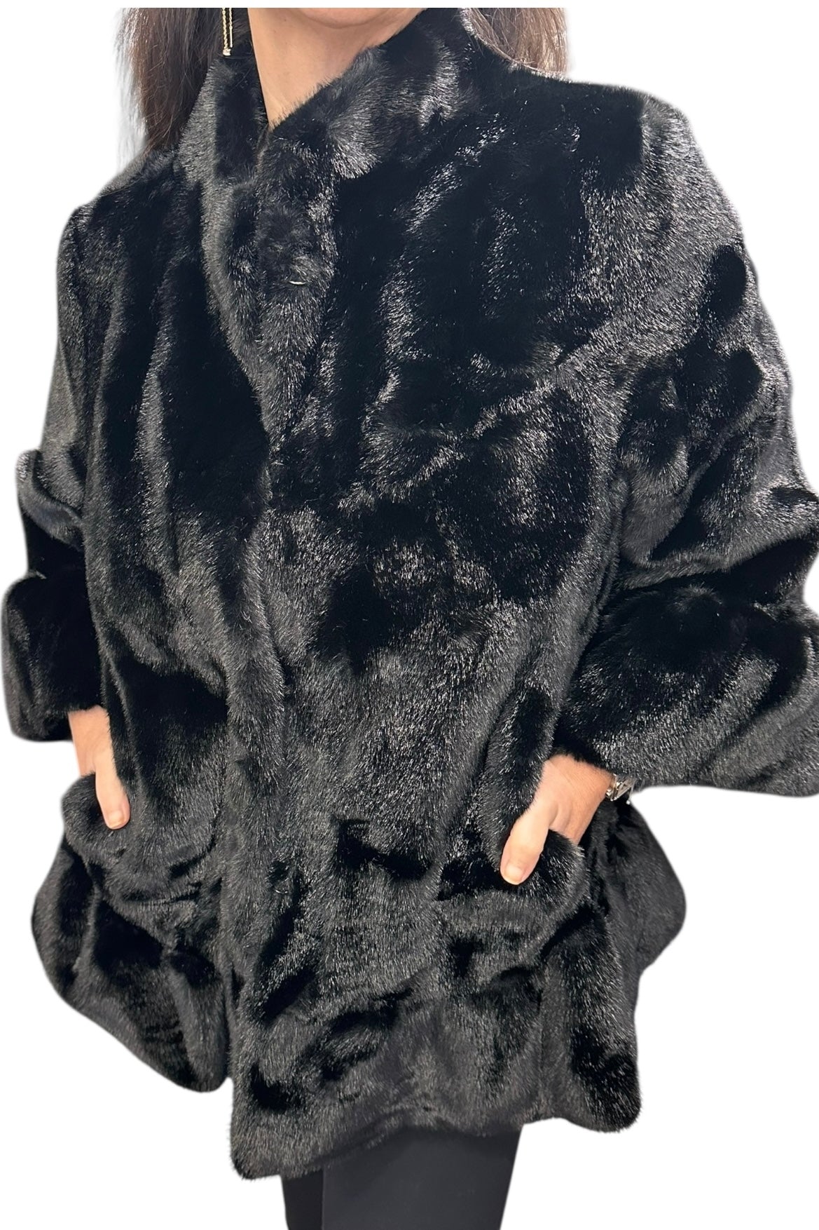 Charizma - Συνθετική Γούνα με Βολάν Μαύρη