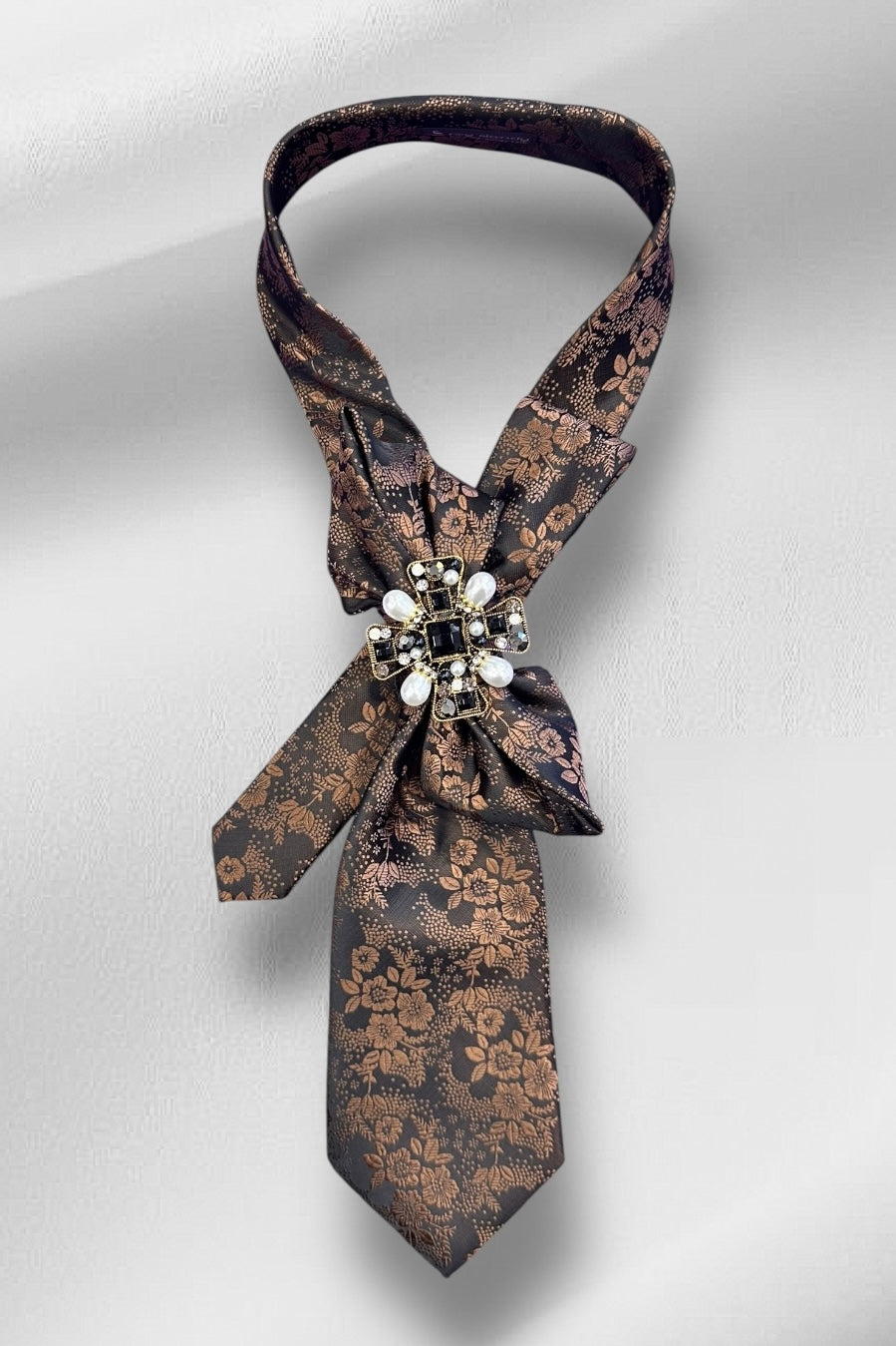 My Dandy- Ascot Necktie Ashen Mocha
