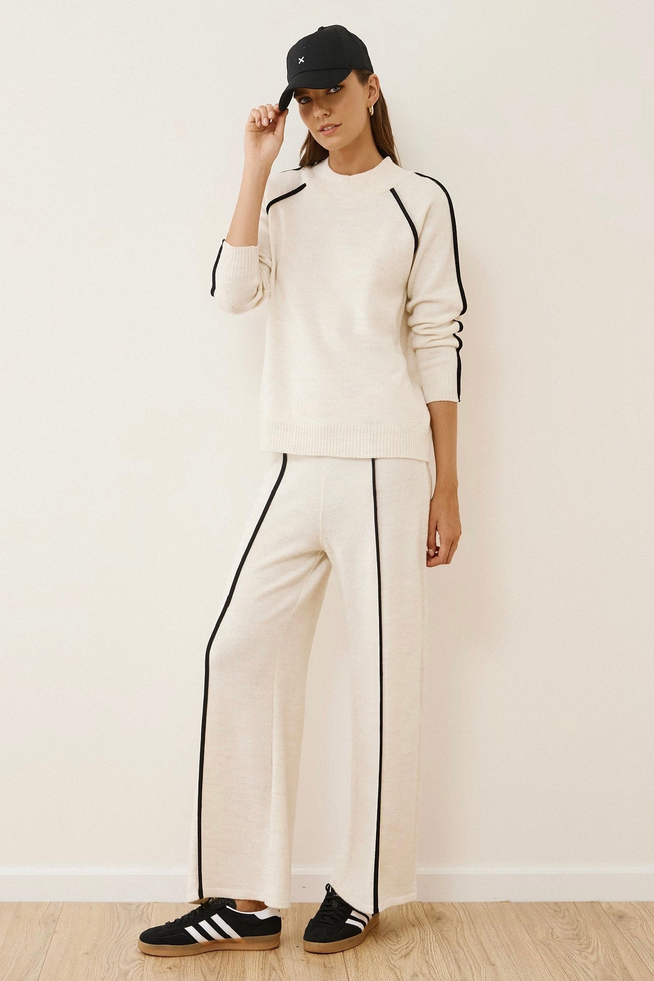 Figaro - Lounge Chic Πλεκτό Σετ Πουλόβερ & Παντελόνα με Διακοσμητική Ρίγα