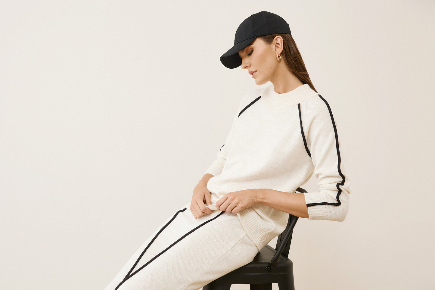 Figaro - Lounge Chic Πλεκτό Σετ Πουλόβερ & Παντελόνα με Διακοσμητική Ρίγα