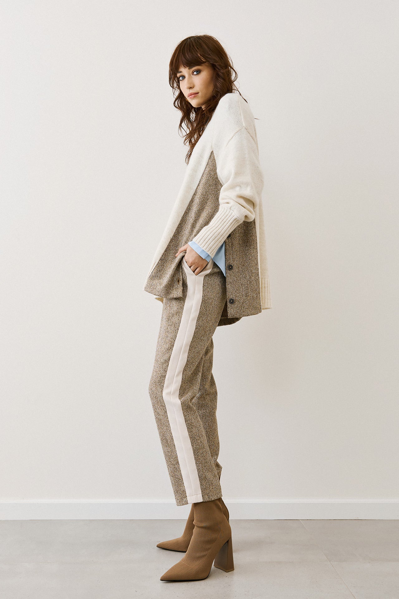 Figaro - Ψηλόμεσο Μπεζ Ψαροκόκαλο Παντελόνι με Ρίγα στο Πλάι και Λάστιχο