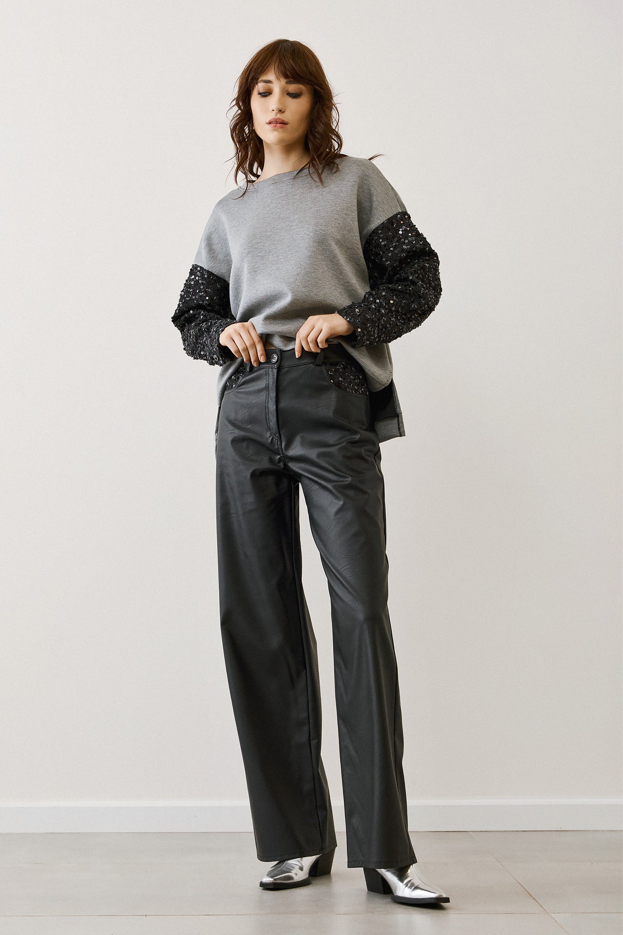 Eighty2 by Figaro - Φούτερ με Τζιν Μανίκια, Παγιέτες και Διακοσμητικά Κουμπιά