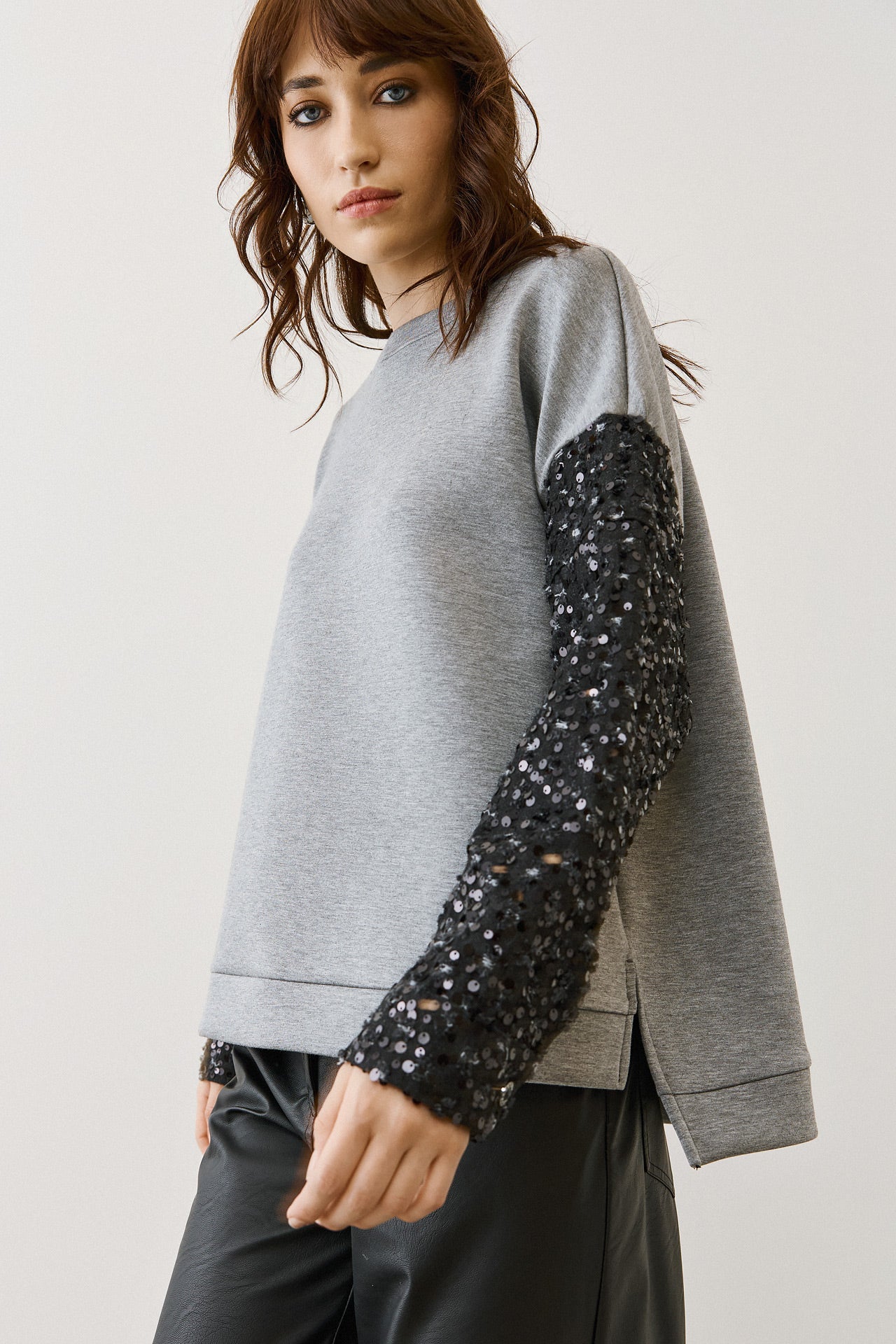 Eighty2 by Figaro - Φούτερ με Τζιν Μανίκια, Παγιέτες και Διακοσμητικά Κουμπιά