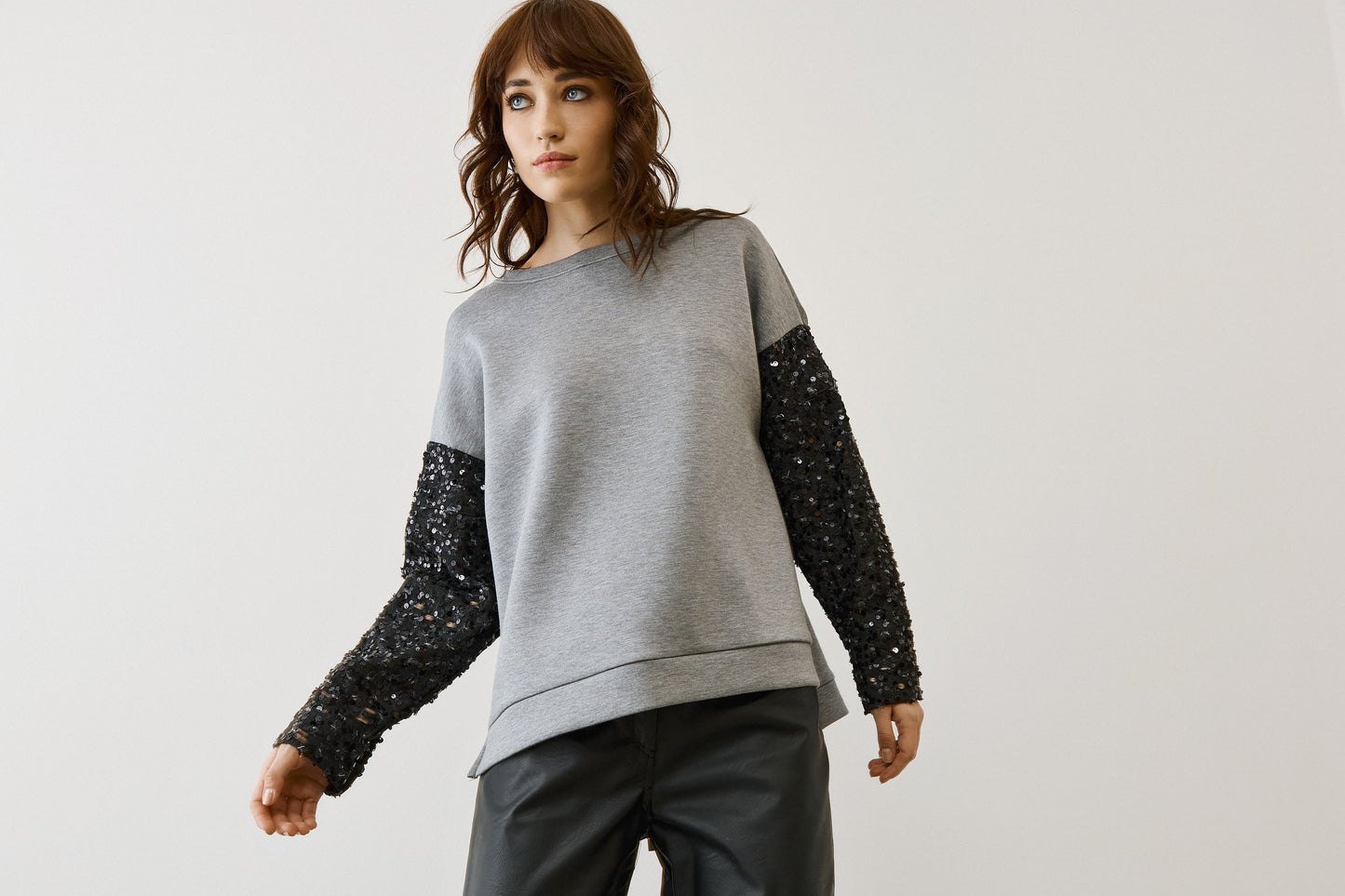 Eighty2 by Figaro - Φούτερ με Τζιν Μανίκια, Παγιέτες και Διακοσμητικά Κουμπιά