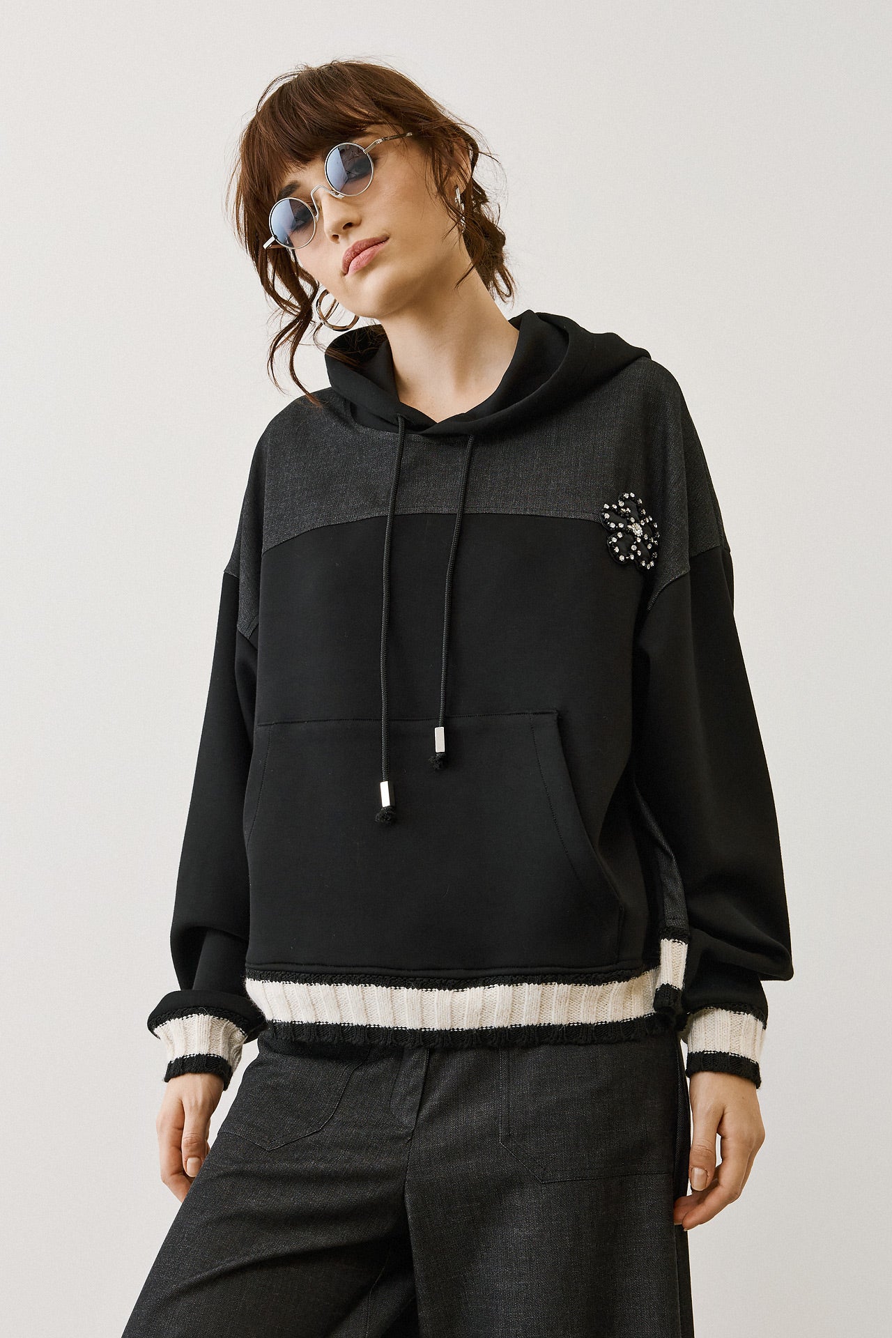 Eighty2 by Figaro - Φούτερ με Κουκούλα & Διακοσμητικό με Στρας