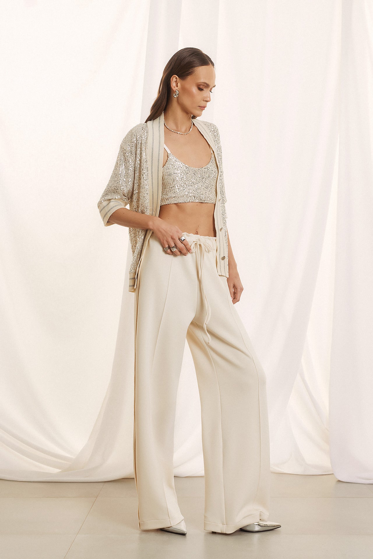 Figaro - Ζακέτα με Παγιέτες & V-Λαιμόκοψη