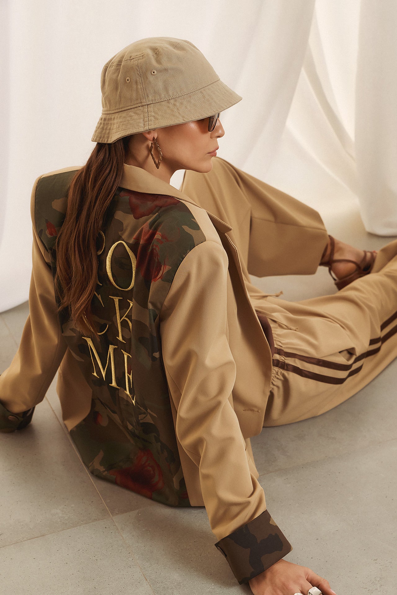 Eighty2 by Figaro - Σακάκι Δίχρωμο με Camouflage Πλάτη & Χρυσό Κέντημα “Rock Me”