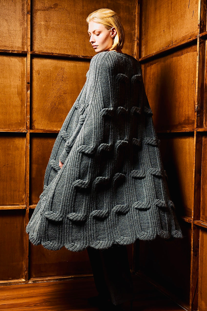 Tailor Made - Μακριά Kάπα Πλεκτή Premium Απαλή Υφή & Art-Details Γκρι