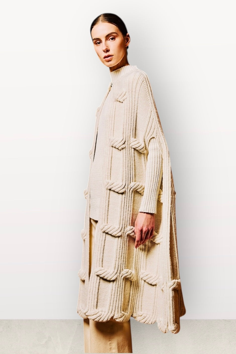 Tailor Made - Μακριά Kάπα Πλεκτή Premium Απαλή Υφή & Art-Details Εκρού