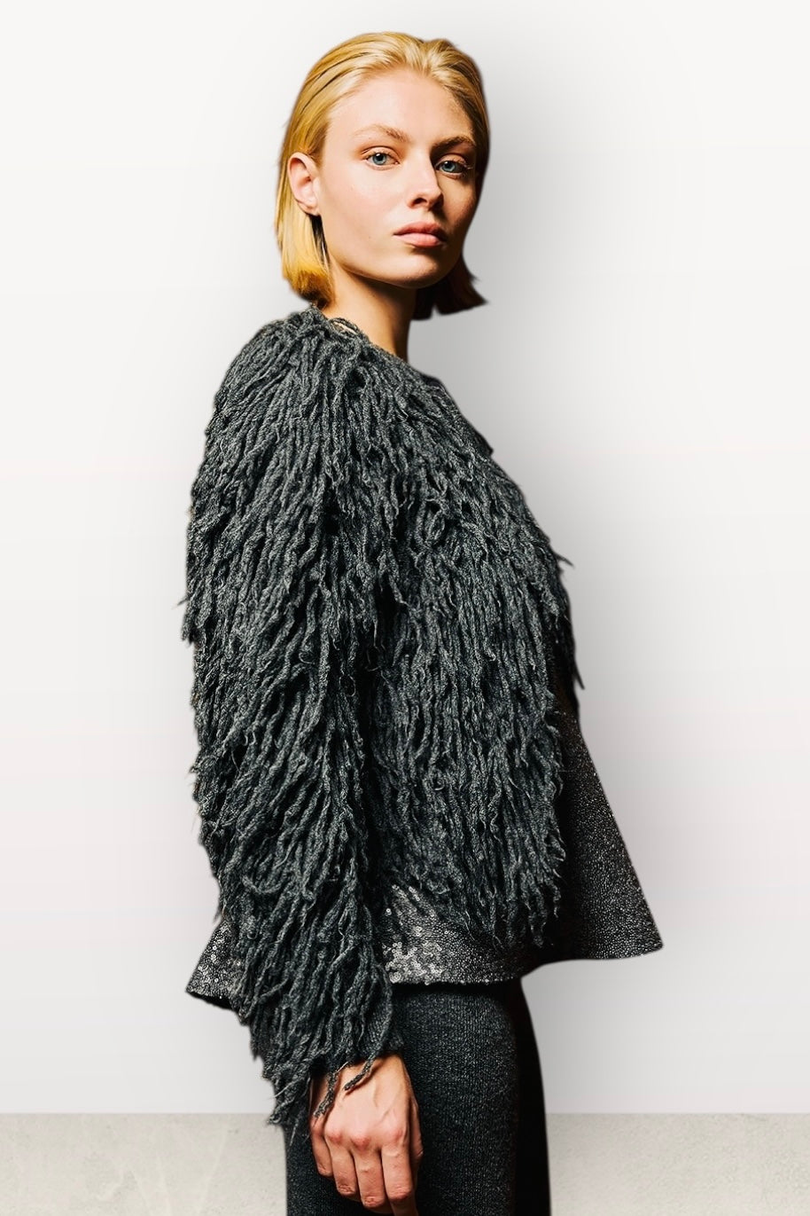 Tailor Made - Boho Touch Κοντή Πλεκτή Ζακέτα με Κρόσσια Γκρι