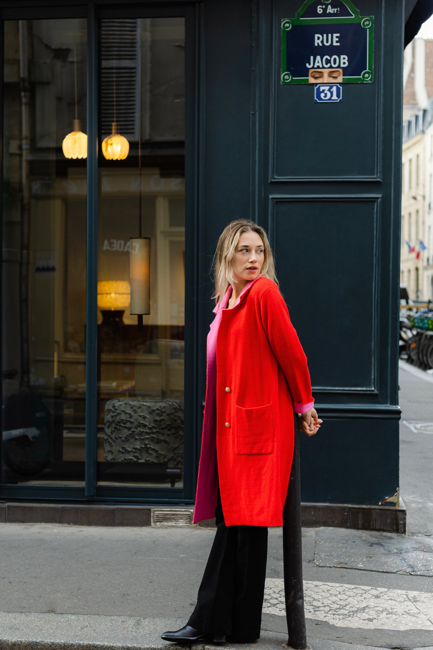 Orlinn - Ζακέτα Midi με Διπλή Απόχρωση στο Πέτο & Διακοσμητικά Χρυσά Κουμπιά Κόκκινη