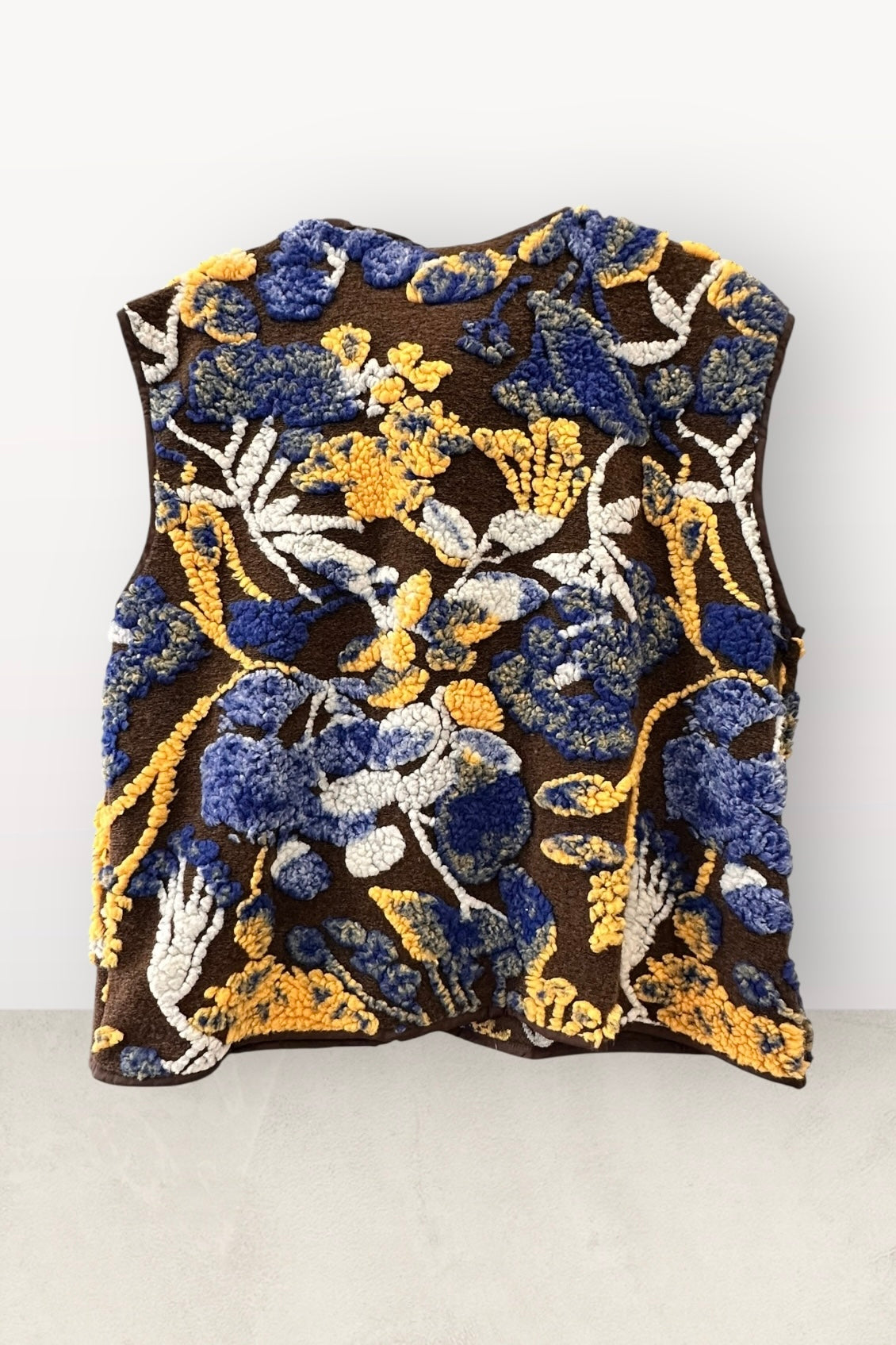 Gioya & Co - Καφέ Γιλέκο με Κουμπιά & Κοτλέ Λεπτομέρειες