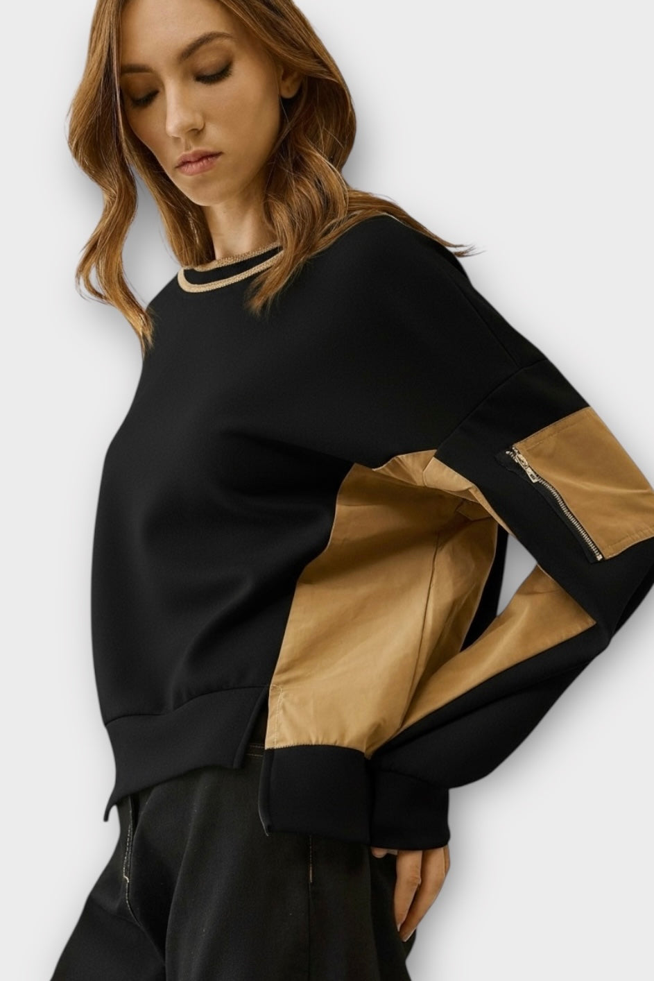Figaro - Μπλούζα Φούτερ με Διχρωμία & Λεπτομέρεια Τσέπης στο Μανίκι Μαύρο