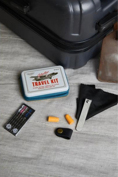 Gentlemen's Hardware Jet Setter– Σετ Ταξιδιού σε Μεταλλικό Κουτί