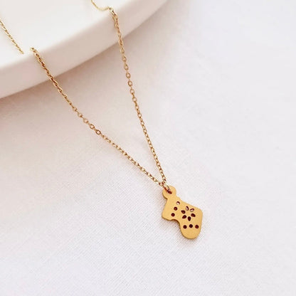 Queen Handmade Creations - Κολιέ Κάλτσα με Χρυσό Επιχρυσωμένο Στοιχείο σε Κάρτα Δώρου