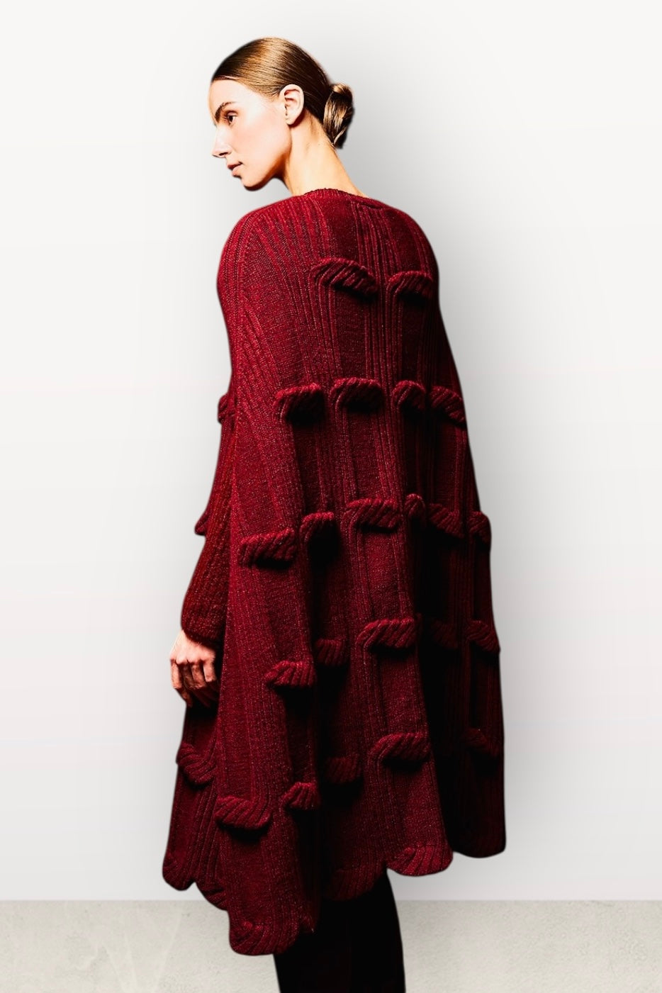 Tailor Made - Μακριά Kάπα Πλεκτή Premium Απαλή Υφή & Art-Details Μπορντό