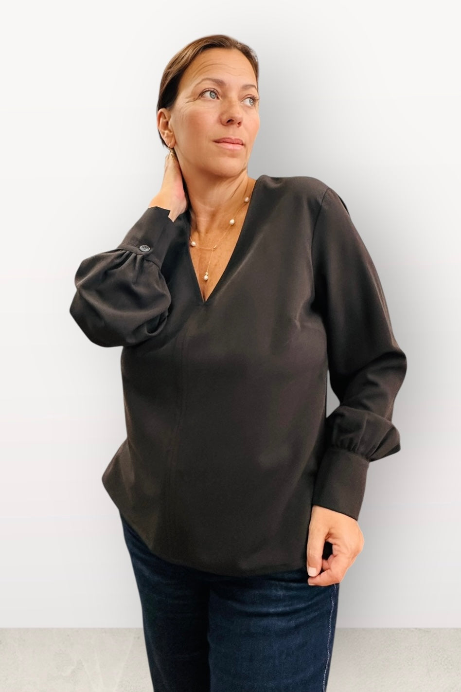 Feel Cute - Πουκάμισο V-Λαιμόκοψη με Μεγάλη Μανσέτα Μαύρο