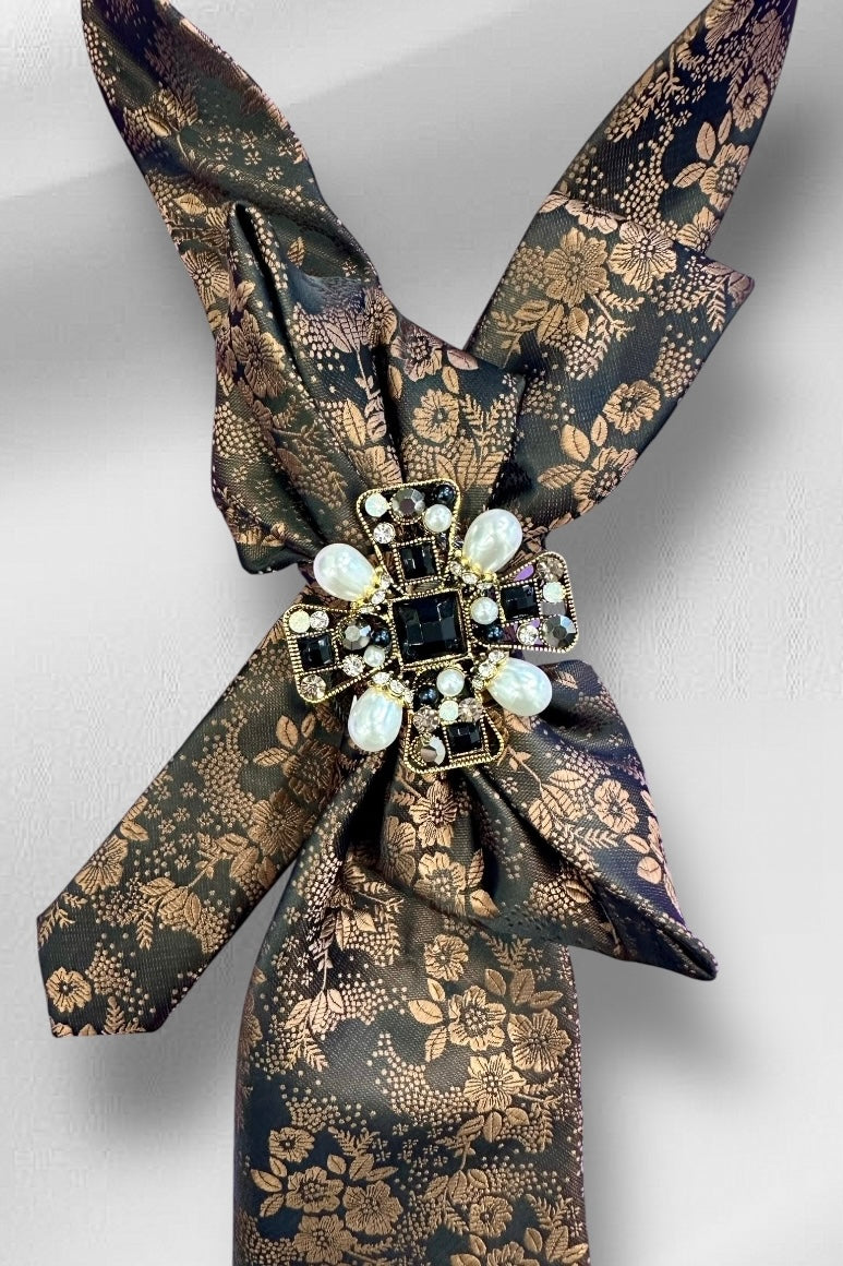 My Dandy- Ascot Necktie Ashen Mocha