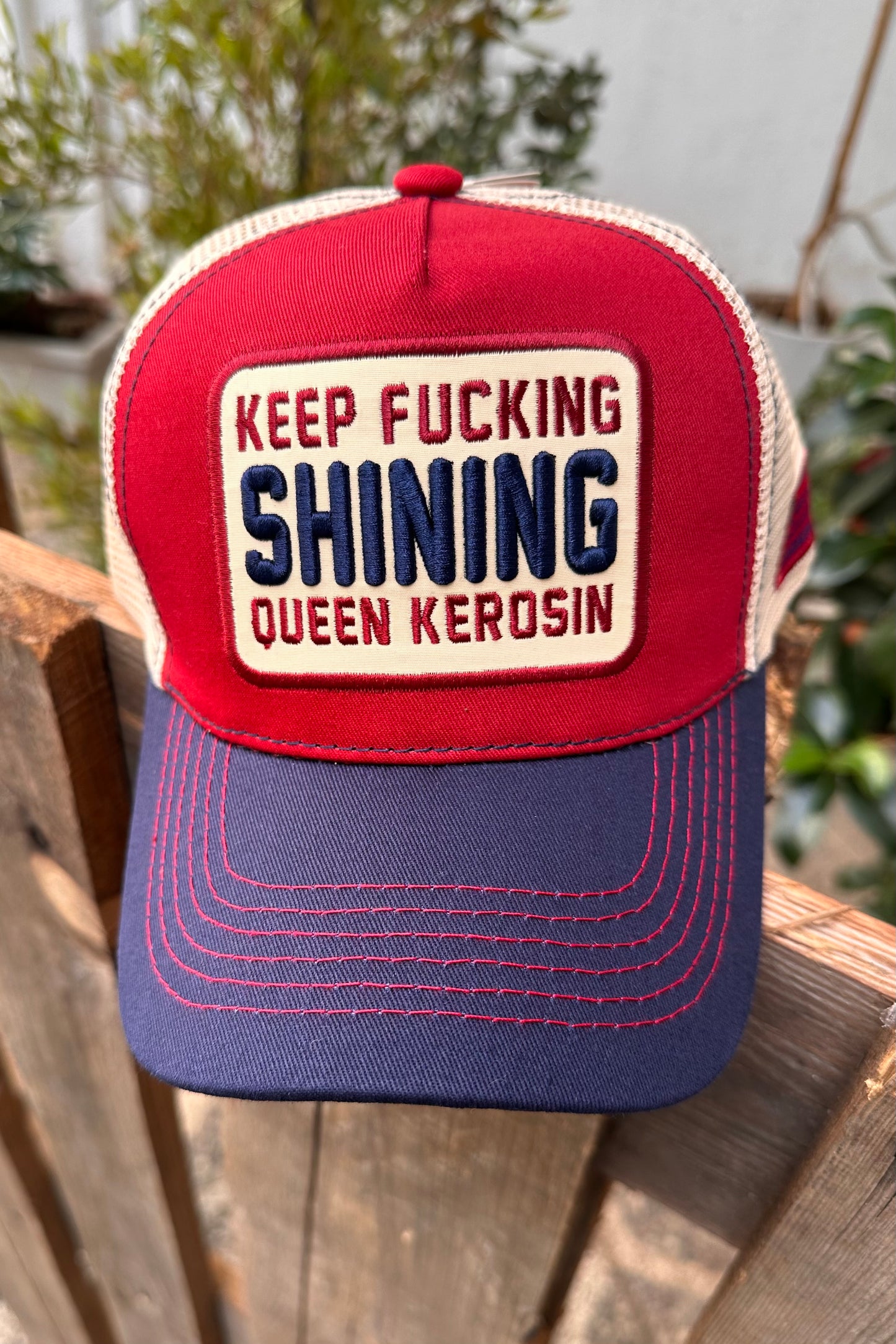 Queen Kerosin - Καπέλο Jockey «Keep Fucking Shining»