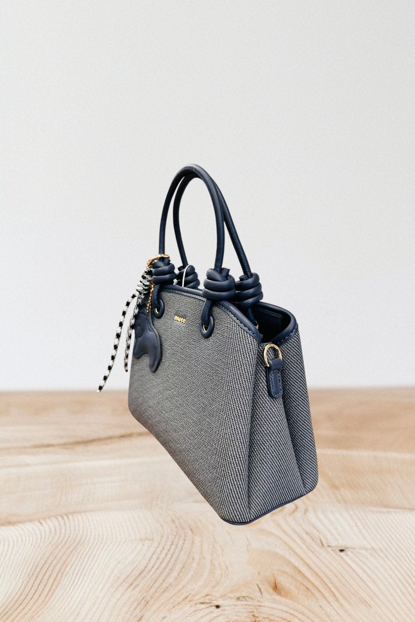 BAGCO - Τσαντάκι Χειρός & Ώμου με Διακοσμητικό Charm Μπλε