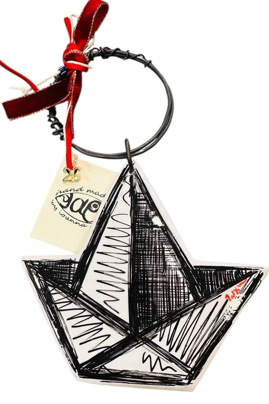 Ψαρόνι - Κεραμικό Γούρι «Χάρτινο το Καραβάκι» Μαύρο