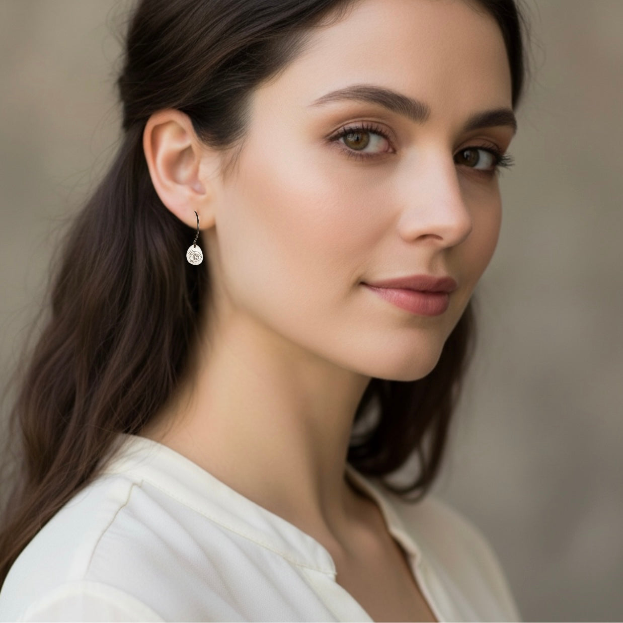 Pavlina Verouki Classic Eyes -  Σκουλαρίκια Κρίκοι Βότσαλο Ασημί