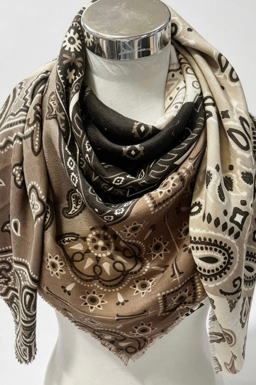 Lineta - Μεγάλο Τετράγωνο Μαντήλι Patchwork Beige Bandana 110x100cm