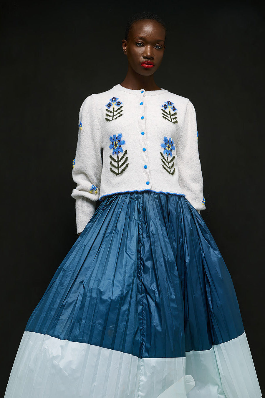 Tailor Made - Πλεκτό Ζακετάκι με Κεντητά Λουλούδια Εκρού