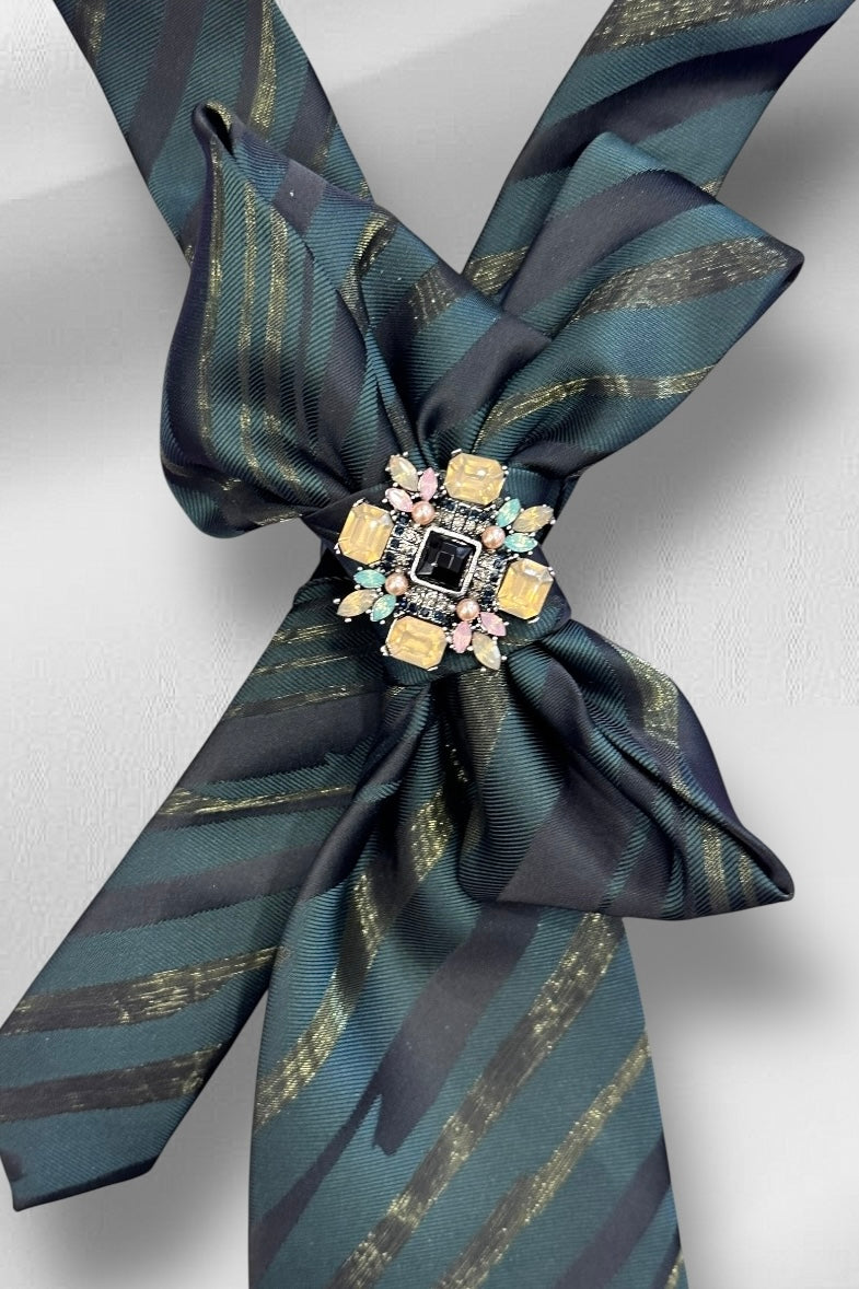 My Dandy- Ascot Necktie Emerald Noir