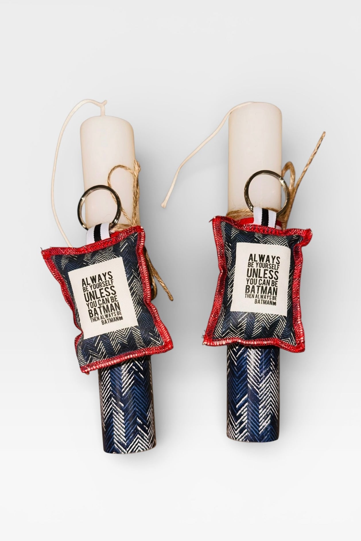 Maria Davilla - Λαμπάδα Χειροποίητη Με Μπρελόκ “Always Be Yourself Unless you Can Be Batman…”  (Αντρική)