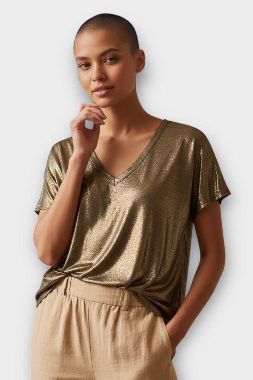 An'ge Agnez- Γυναικείο Γυαλιστερό Μπλουζάκι με V Λαιμόκοψη Χρυσό