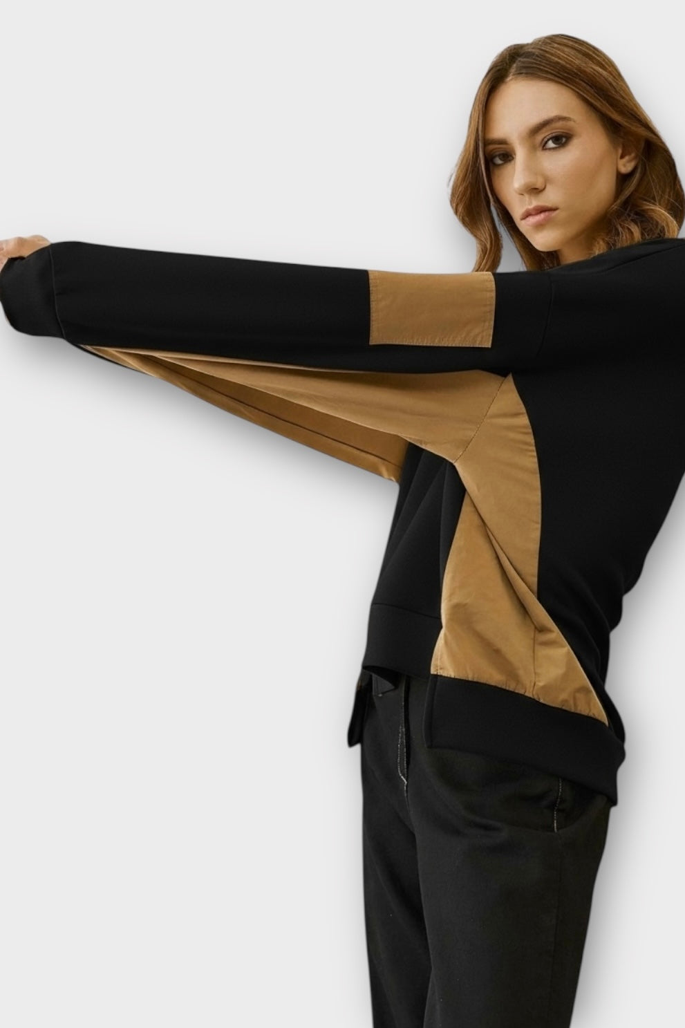 Figaro - Μπλούζα Φούτερ με Διχρωμία & Λεπτομέρεια Τσέπης στο Μανίκι Μαύρο