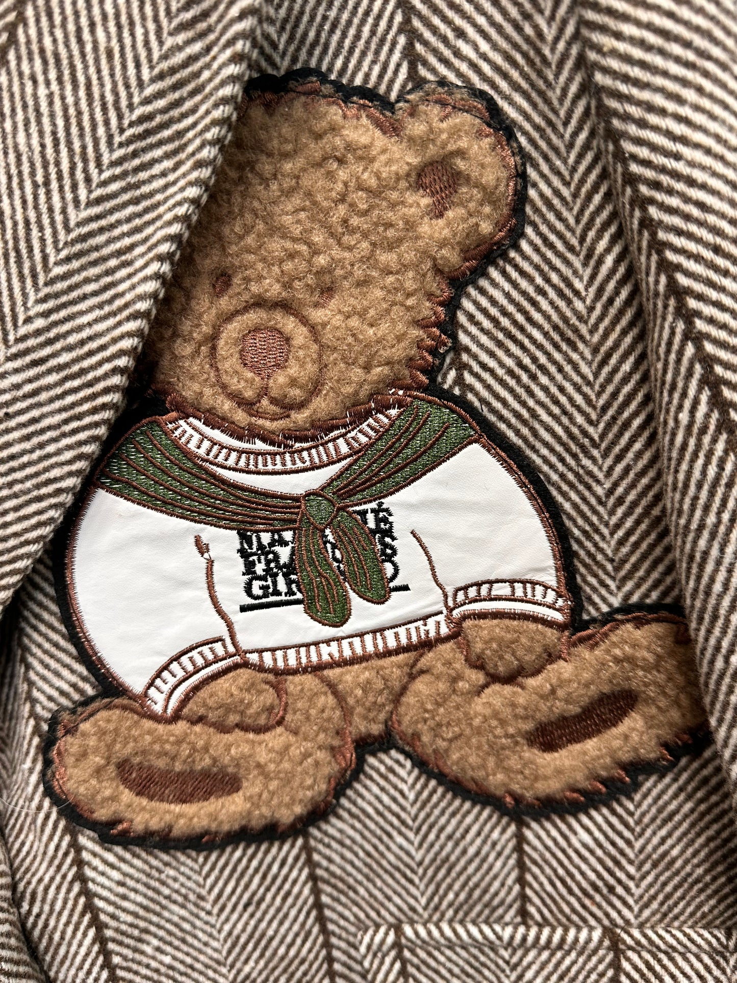 Charizma - Γυναικείο Καφέ Σακάκι Ψαροκόκκαλο με Αρκουδάκι