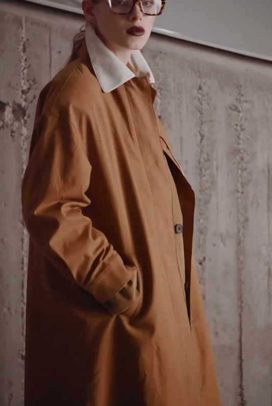 Lumina - Oversize Καμπαρντίνα Midi με Κομψές Αντιθέσεις & Κρυφό Κούμπωμα