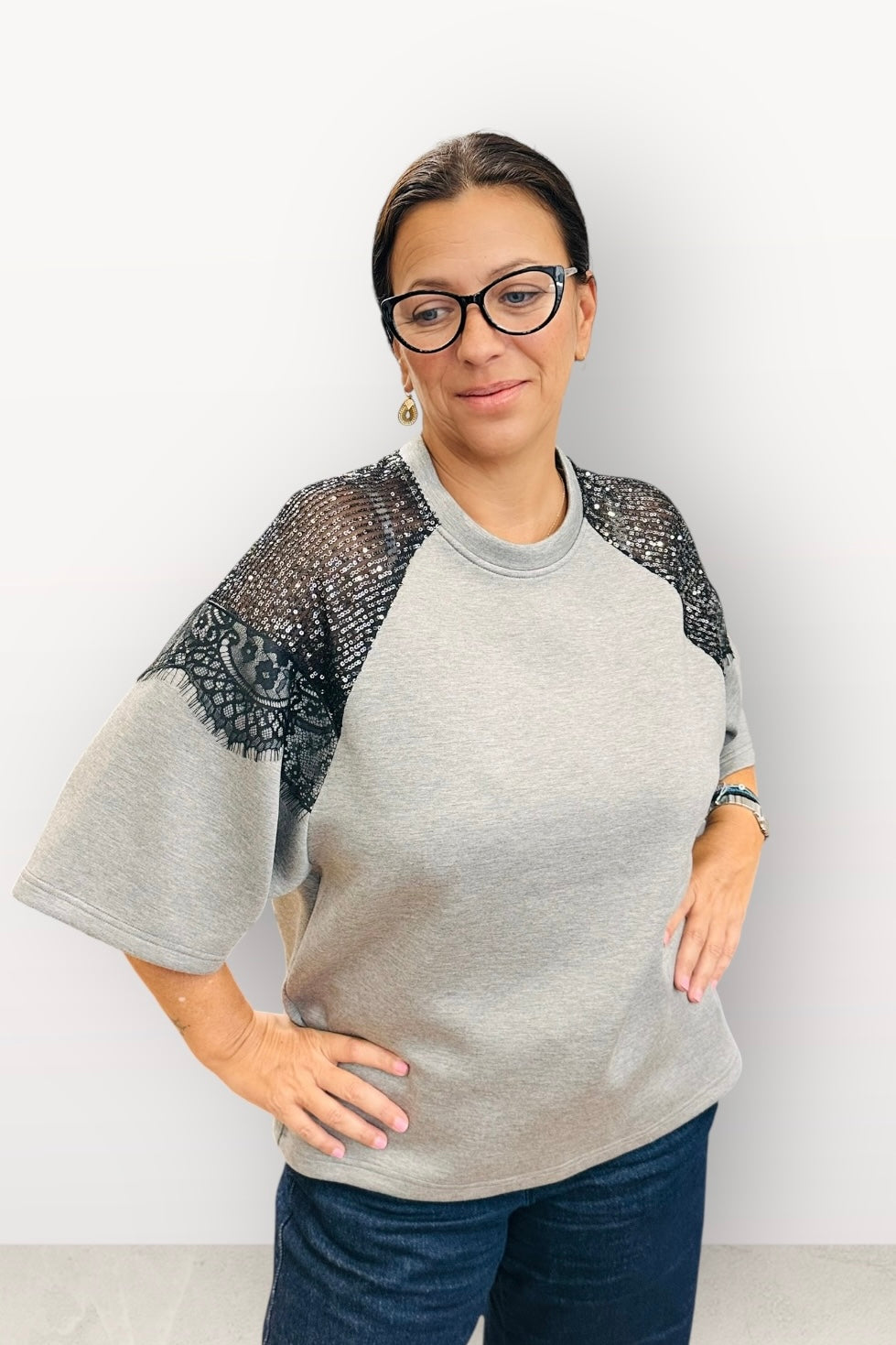 Figaro - Μπλούζα με Δαντέλα & Παγιέτα στους Ώμους Γκρι