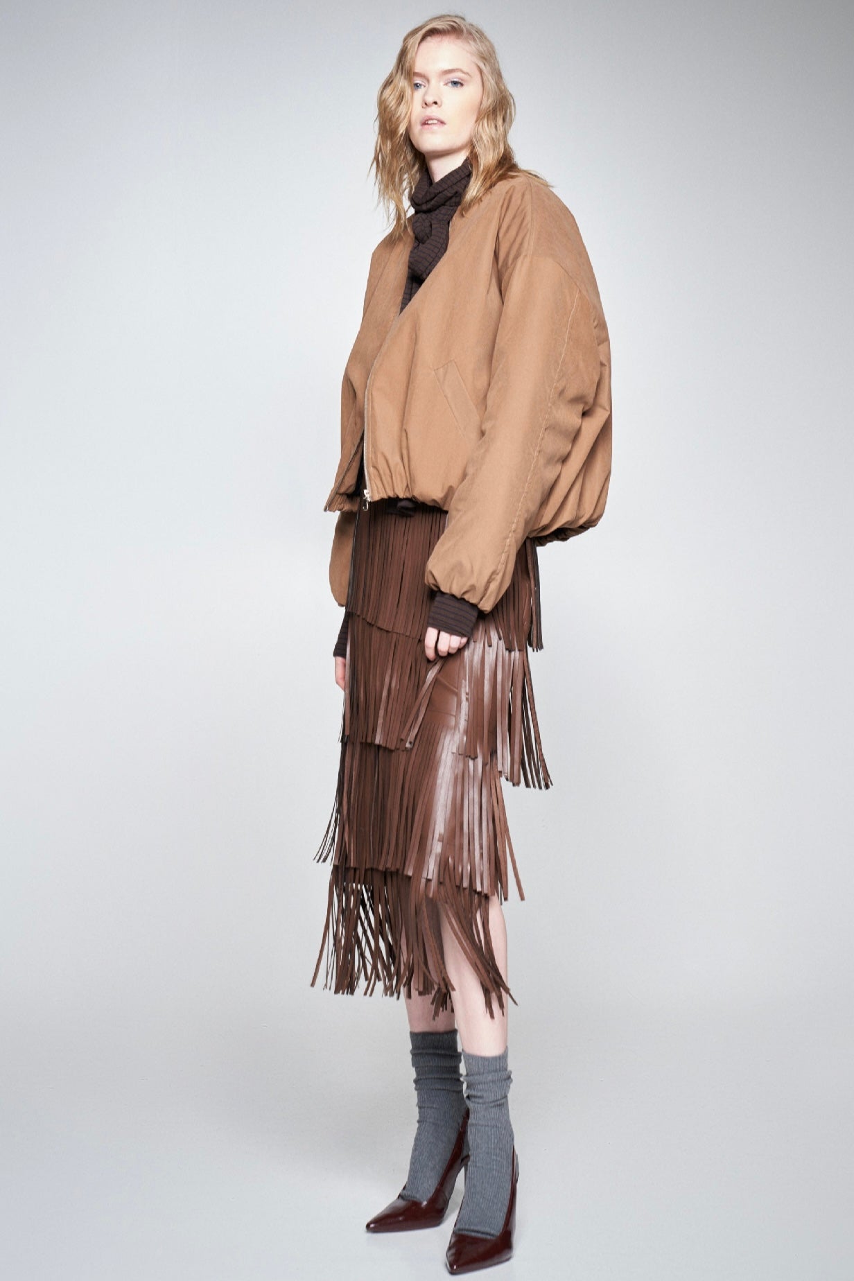 Lumina - Midi Φούστα από Δερματίνη με Πολυεπίπεδα Κρόσσια Καφέ