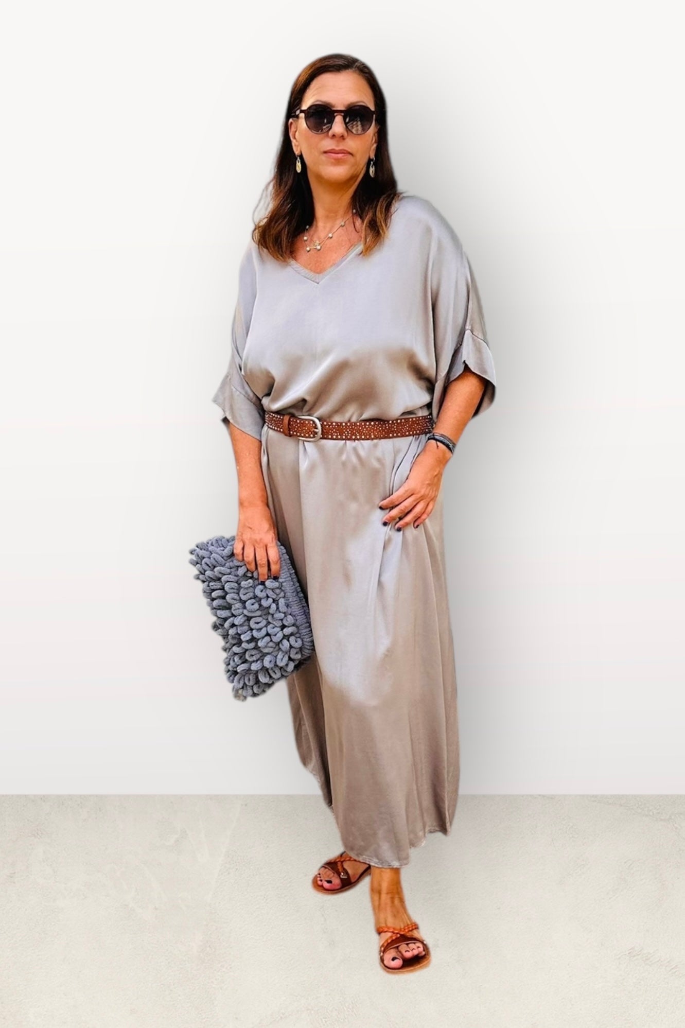 Σατέν Oversized Μακρύ Φόρεμα Με V  & Κοντό Μανίκι