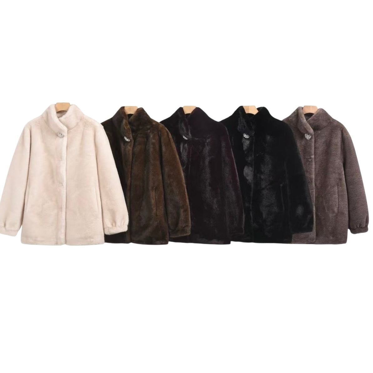 Charizma - Συνθετική Γούνα με Ψηλό Γιακά, Τσέπες & Στρασένιο Κουμπί στον Λαιμό Μαύρη