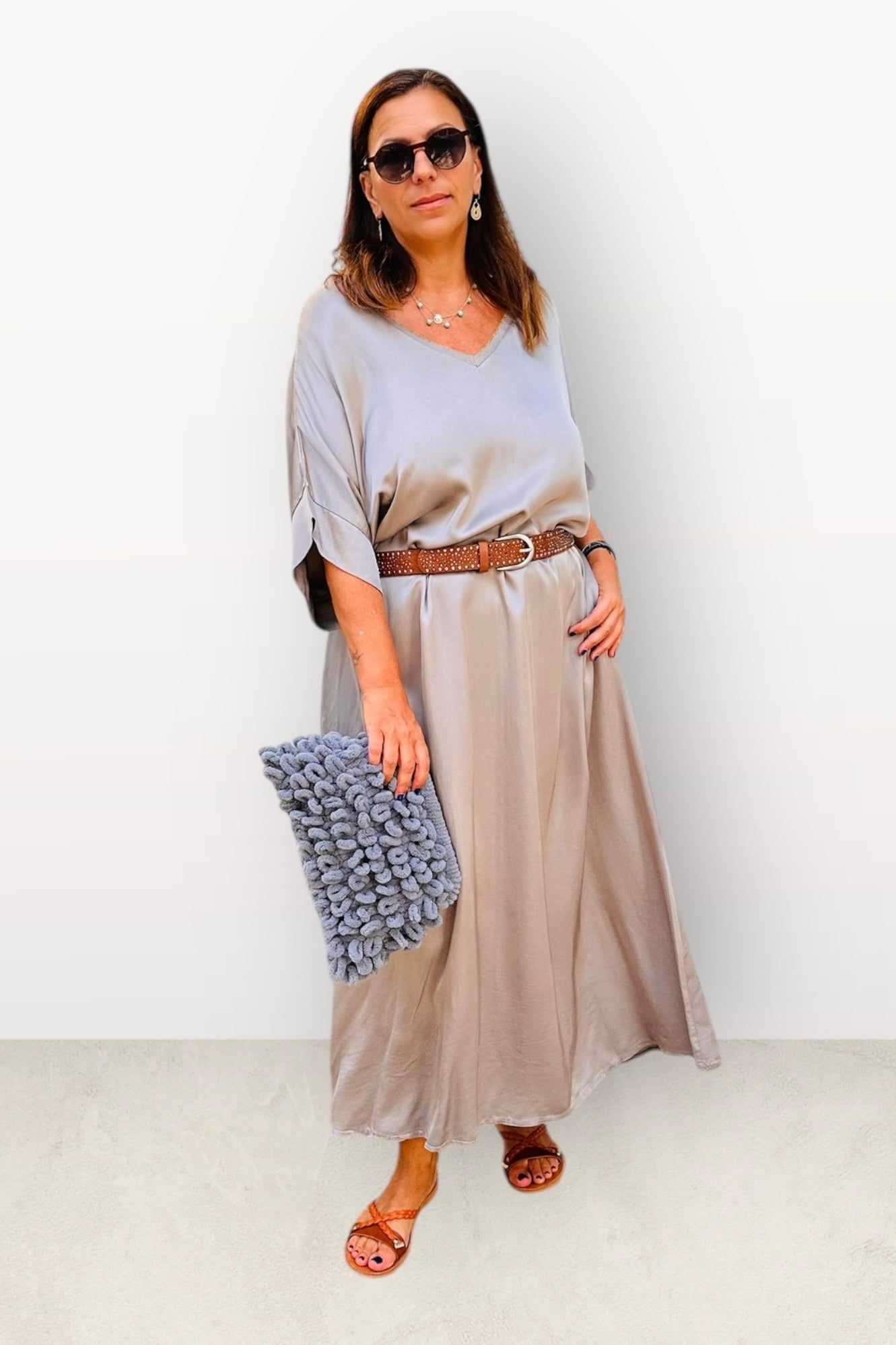 Σατέν Oversized Μακρύ Φόρεμα Με V  & Κοντό Μανίκι