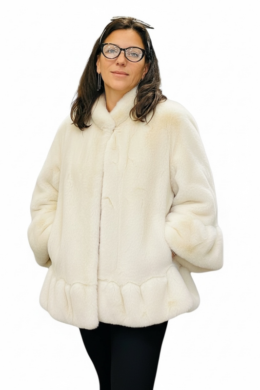 Charizma - Συνθετική Γούνα με Βολάν στα τελειώματα, Τσέπες σε Στυλ Κάπας Μπεζ