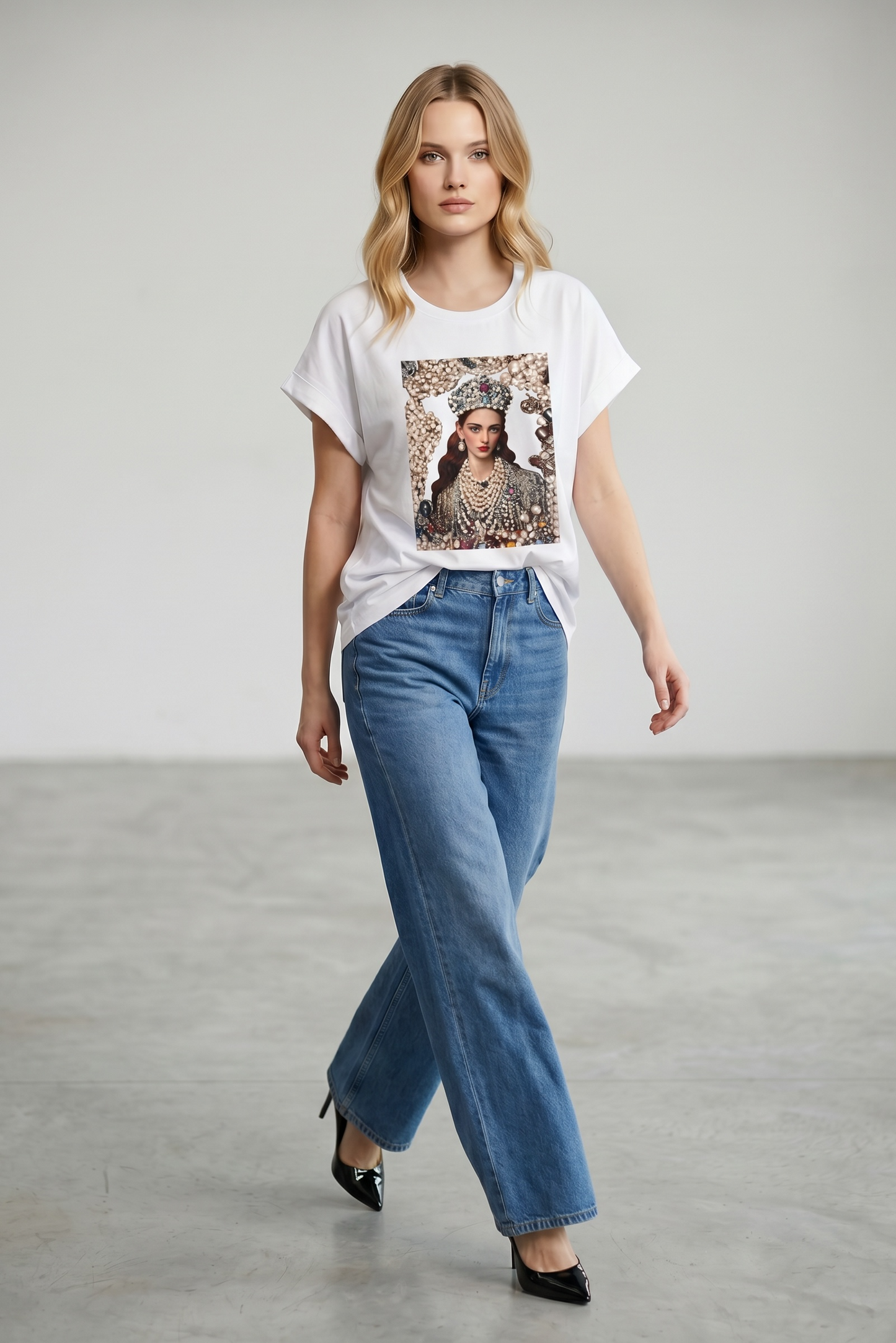 Charizma - Λευκό Μακό T-Shirt με Στάμπα Empress