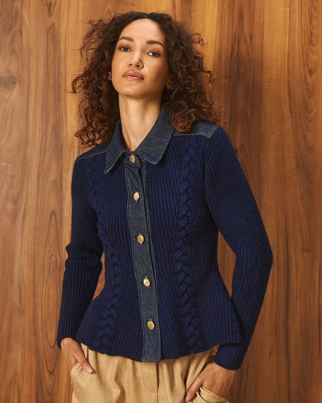 Tailor Made - Μπλε Πλεκτή Ζακέτα με Τζιν Γιακά & Κουμπιά Peplum Γραμμή